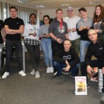 Schüler arbeiten am 23.01.2020 an Elektronikkomponenten im Rahmen des Canon Konzepttags in Willich, NRW.
